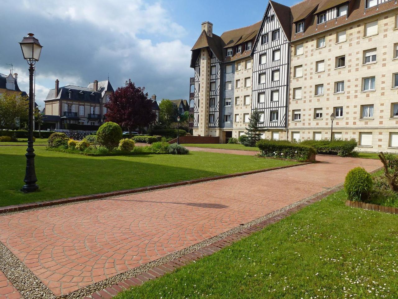 Apartment Castel Guermante By Interhome Довиль Экстерьер фото